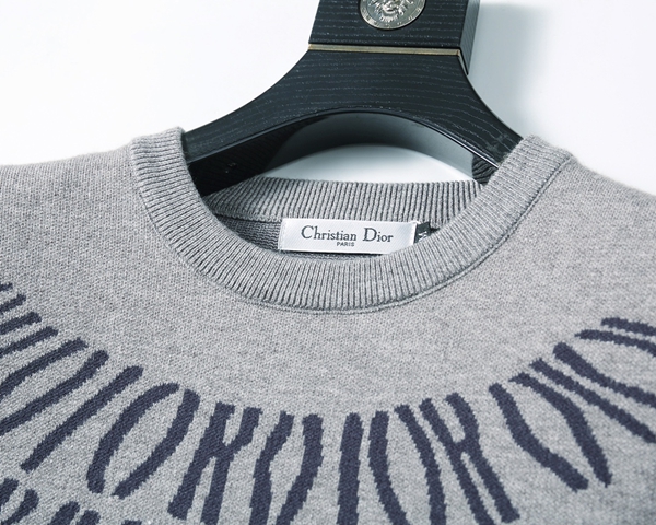 ブランドセーター着用イメージ